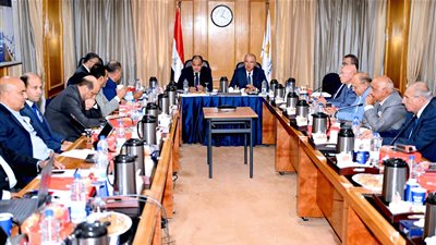 وزير التجارة: القطاع الخاص شريك فاعل في تنفيذ مستهدفات النهوض بالصناعة الوطنية