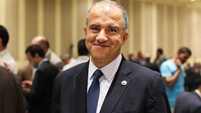 خلال لقائه وزير الصناعة.. رئيس اتحاد الصناعات يطالب بتفعيل قانون تفضيل المنتج المحلي في المشتريات الحكومية