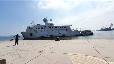 من أفخم اليخوت في العالم.. ميناء بورسعيد يستقبل اليخت السياحي EXPORER 