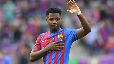 أنسو فاتي يقترب من الانتقال للهلال السعودي