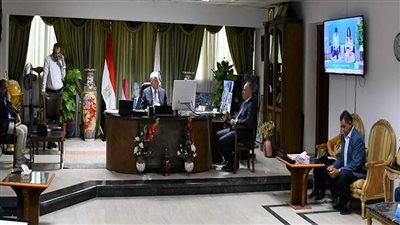 لجعل شرم الشيخ مدينة خضراء.. محافظ جنوب سيناء يناقش مشروع تقليل الانبعاثات الكربونية