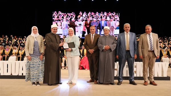 تكريم المشاركين في