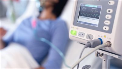 بعد وفاة 4 حالات.. استشاري صدر يكشف عن أسباب انتشار مرض الالتهاب الرئوي بـ الأرجنتين