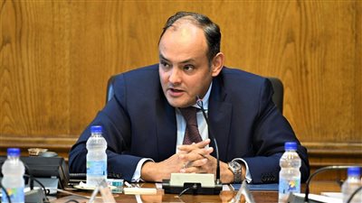 وزير التجارة يُحضّر قائمة بالفرص الاستثمارية الصناعية لعرضها على المصريين بالخارج