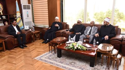 بتوجيه من الإمام الأكبر.. البحوث الإسلامية يطلق قافلة دعوية إلى مطروح