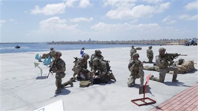 القوات البحرية المصرية والأمريكية تنفذان تدريب تبادل الخبرات SOF-10 بنطاق الأسطول الشمالي