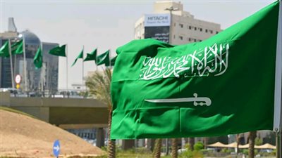 قنصل مصر بالرياض يكشف أسباب تأخر استخراج جوازات السفر للجالية المصرية