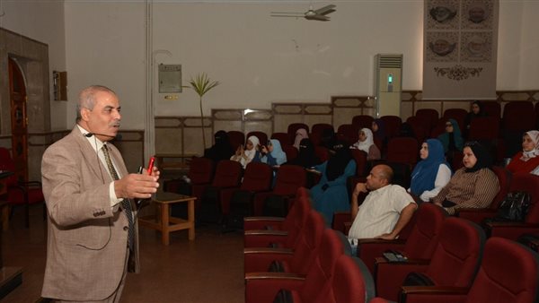 جانب من المحاضرة