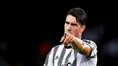 فلاهوفيتش يقود هجوم يوفنتوس أمام بولونيا في الدوري الإيطالي