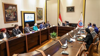 وزير الصحة: التنسيق مع المستشفيات الجامعية والخاصة لاستيفاء معايير الجودة خلال 5 سنوات