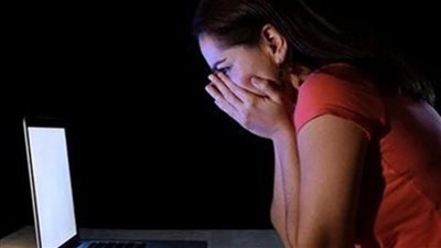 القبض على عامل دليفري بتهمة ابتزاز فتاة وتهديدها بالقاهرة 