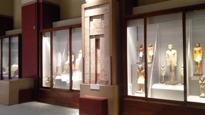 الانتهاء من تحديث إضاءة فتارين القطع الأثرية بالمتحف المصري بالتحرير | صور 