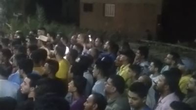 المئات يشيعون جثمان قتيل صلاة الجمعة بالدقهلية فجر اليوم | صور 