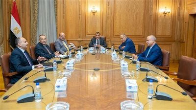 وزير الإنتاج الحربي يستقبل نائب وزير الاتصالات لبحث إجراءات الانتقال للعاصمة الإدارية الجديدة