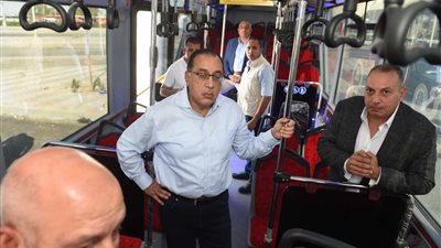 رئيس الوزراء يتابع تطبيقات منظومة الحلول الرقمية الذكية والدفع الإلكتروني بشرم الشيخ