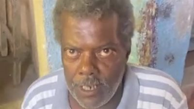 مواطن يستغيث بعد انهيار منزله بعابدين: بنام في الشارع أنا وعيالي.. وجهاز بنتي تحت الأنقاض | بث مباشر