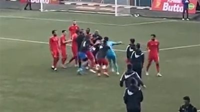 خناقة شوارع.. تفاصيل اشتباك جنش وأحمد رفعت في مباراة فيوتشر بالكونفدرالية | بث مباشر