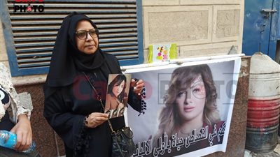 والدة شيماء جمال: بنتي عذبوها وجنزروها وهما بيقتلوها.. ولحم المتهم التاني في ضوافرها | صور