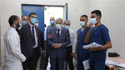 محافظ المنيا يتفقد أعمال التطوير بمستشفى الحميات والصدر 