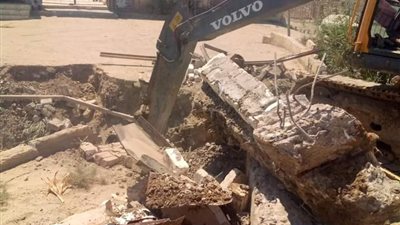 إزالة 5 تعديات على الصرف الزراعي بمركز سنورس في الفيوم 