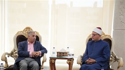 أمين البحوث الإسلامية يلتقي وفدًا متخصصًا في علوم الآثار بـ عين شمس 