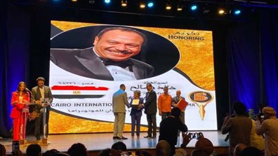 تكريم خالد صالح ولقاء الخميسي.. أبزر لقطات الدورة الخامسة من مهرجان المونودراما