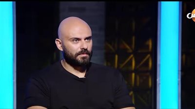 أحمد صلاح حسني عن رأيه في المساكنة: كان متاح ليا أعمل ده ولكني عندي مبادئ