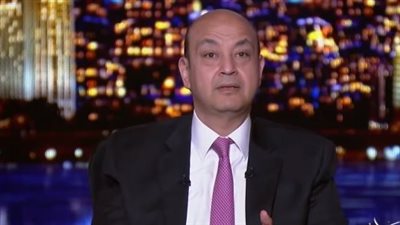 عمرو أديب: خلينا نتعامل مع السعر الحقيقي للجنيه.. وما يحدث من قبل بعض التجار جشع