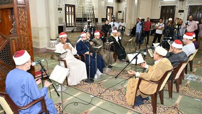 انتهاء مقرأة كبار القراء برواية ورش عن نافع المدني بمسجد الرحمة بالقاهرة | صور 