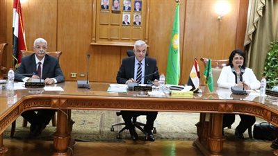 إجراء مقابلات شخصية لـ 44 من المتقدمين لوظيفة مدير إدارة بجامعة المنوفية