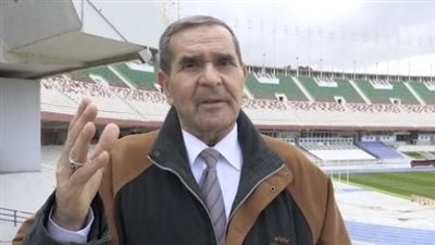 وفاة مدرب منتخب الجزائر السابق عبد الرحمن مهداوي