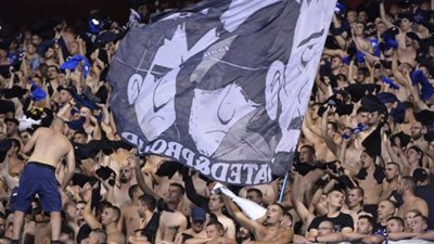 اعتقال 14 مشجعًا من جماهير دينامو زغرب قبل مواجهة ميلان بدوري الأبطال