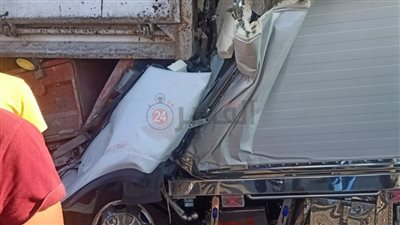 استخراج جثتي سائق وصديقه تهشمت عليهما سيارة جامبو خلال حادث بالشرقية
