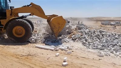 إزالة 37 حالة تعد بالبناء على الأراضي الزراعية في المنيا