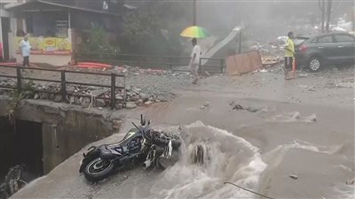 بينهم أطفال.. مقتل وإصابة 12 شخصًا في انهيار جدار بسبب الأمطار في الهند