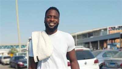 مايكل فاكوادي يصل إلى القاهرة لتدعيم سلة الأهلي قبل البطولة العربية 