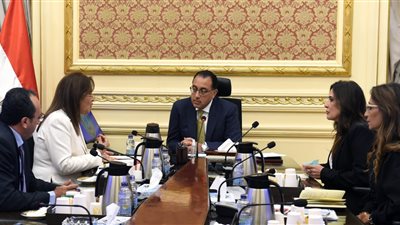 مدبولي يستعرض مع وزيرة التخطيط أجندة اجتماع صندوق مصر السيادي ومحاور المؤتمر الاقتصادي