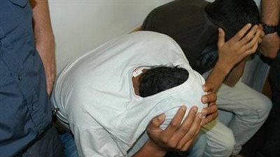 اخبار الحوادث|  تفاصيل القبض على شبكة تمارس الفجور داخل شقة بالمعادي و التحقيقات في واقعة التعدي على أتوبيس مشجعي الأهلي