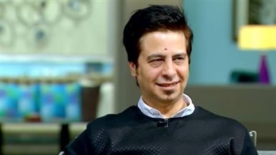 المطرب فارس: إيهاب توفيق ظالم نفسه فنيًا وناقصه يشتغل زي الأول