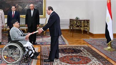 السيسي يتسلم أوراق اعتماد 13 سفيرًا جديدًا بالقاهرة