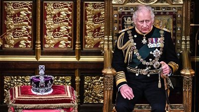 الملك تشارلز الثالث يستقبل اليوم الرئيس الأمريكي وقادة الدول المشاركين في جنازة الملكة إليزابيث 