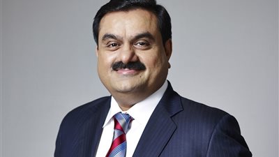 ملياردير هندي يطيح بـ جيف بيزوس ويحتل المرتبة الثانية لأغنى رجال العالم