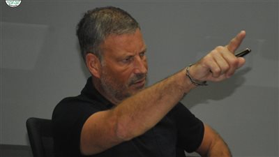 اجتماعات مع الأندية وجلسات فنية.. خطة كلاتنبرج للتحكيم في الموسم الجديد