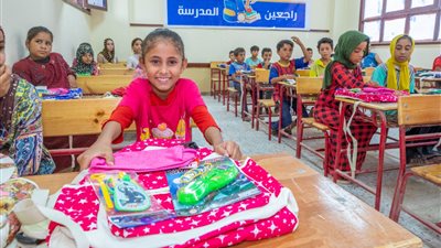 صندوق تحيا مصر يوفر المستلزمات المدرسية لـ 4 آلاف طالب في 3 محافظات