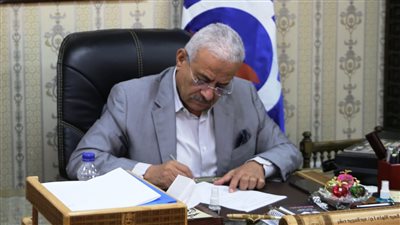 محافظ السويس لـ القاهرة 24: مهلة للمصانع لنهاية العام لتوفيق أوضاع الحماية المدنية والسلامة