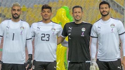 ركز ياشناوي يا صغير.. شوبير يوجه رسالة لحارس منتخب مصر ويكشف التشكيل المتوقع 