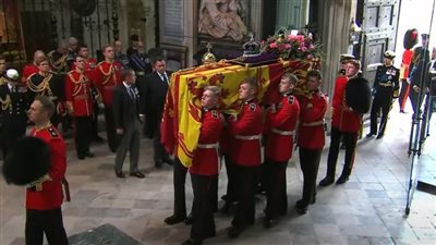 بحضور قادة ورؤساء العالم.. مشاهد من جنازة الملكة إليزابيث الثانية في بريطانيا | بث مباشر