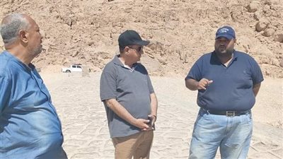 سكرتير البحر الأحمر يتفقد سدود الحماية والبحيرات الصناعية بالغردقة | صور