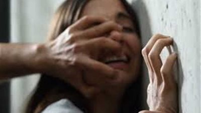 طلب منها إقامة علاقة غير شرعية.. ماذا قال مجري التحريات في واقعة هتك عرض معلمة من مدير مدرسة بالجيزة ؟