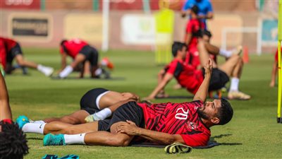 الأهلي يستأنف تدريباته الجماعية على ملعب التتش 